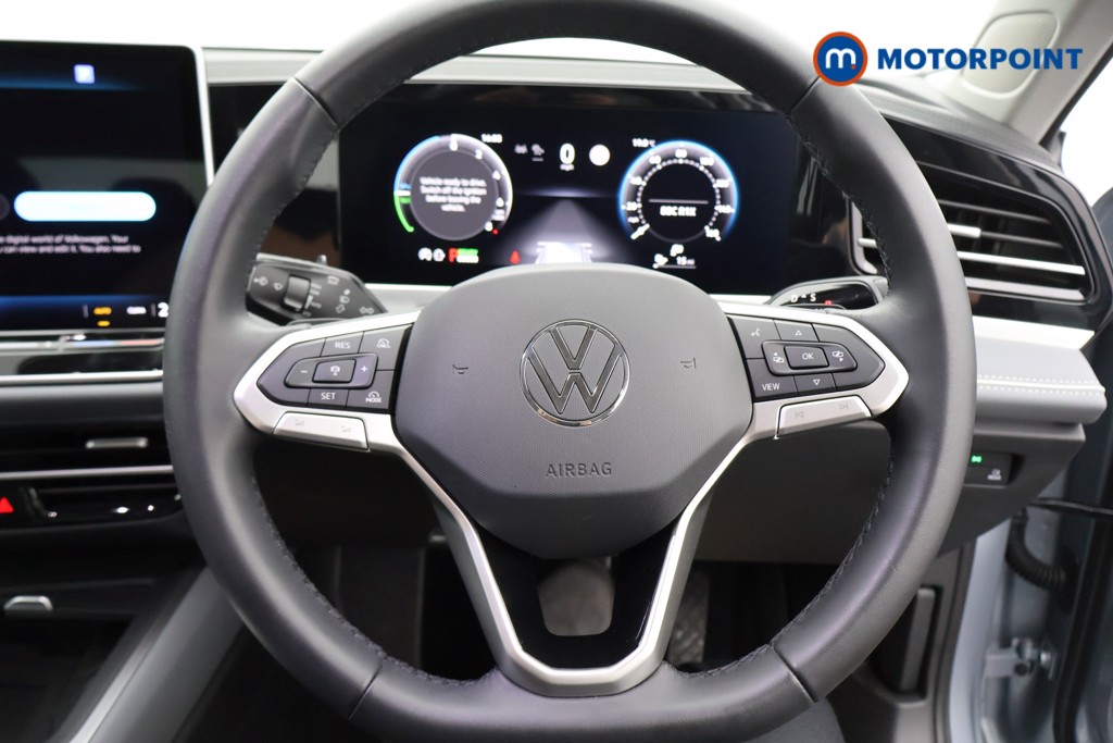 Volkswagen Passat Life Automatic Petrol Plug-In Hybrid Estate - Stock Number (1578126) - 1st supplementary image