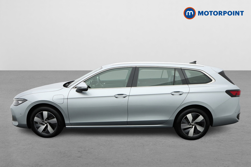 Volkswagen Passat Life Automatic Petrol Plug-In Hybrid Estate - Stock Number (1578126) - Passenger side
