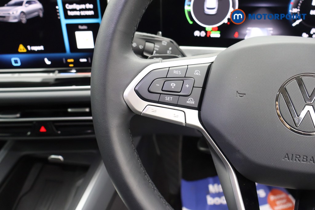 Volkswagen Passat Life Automatic Petrol Plug-In Hybrid Estate - Stock Number (1578129) - 2nd supplementary image