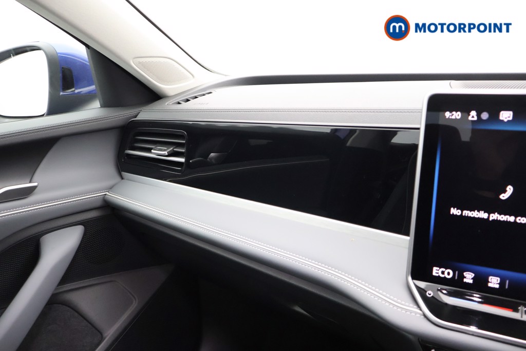 Volkswagen Passat Life Automatic Petrol Plug-In Hybrid Estate - Stock Number (1578129) - 8th supplementary image