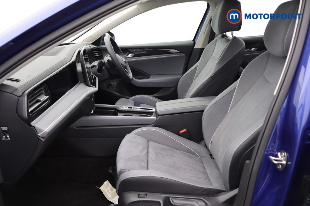 Volkswagen Passat Life Automatic Petrol Plug-In Hybrid Estate - Stock Number (1578129) - 15th supplementary image