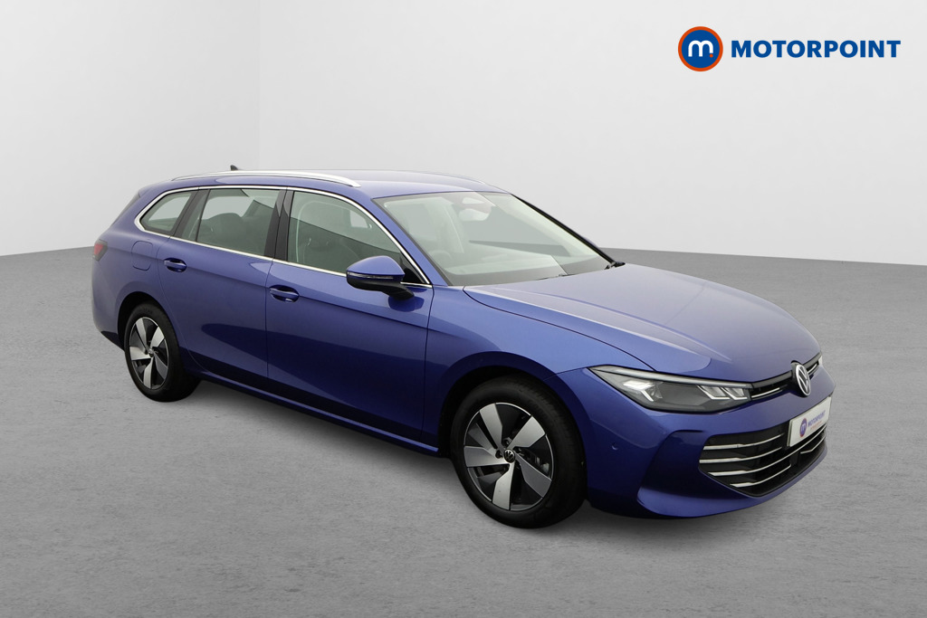 Volkswagen Passat Life Automatic Petrol Plug-In Hybrid Estate - Stock Number (1578129) - Drivers side front corner