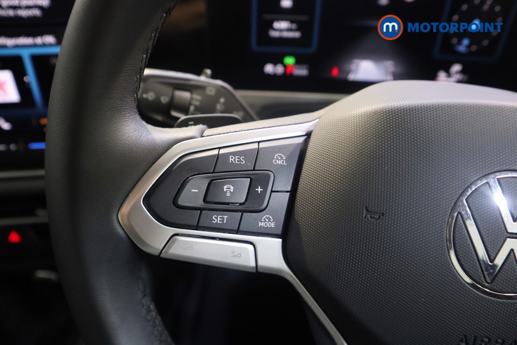 Volkswagen Passat Life Automatic Petrol Plug-In Hybrid Estate - Stock Number (1578141) - 3rd supplementary image
