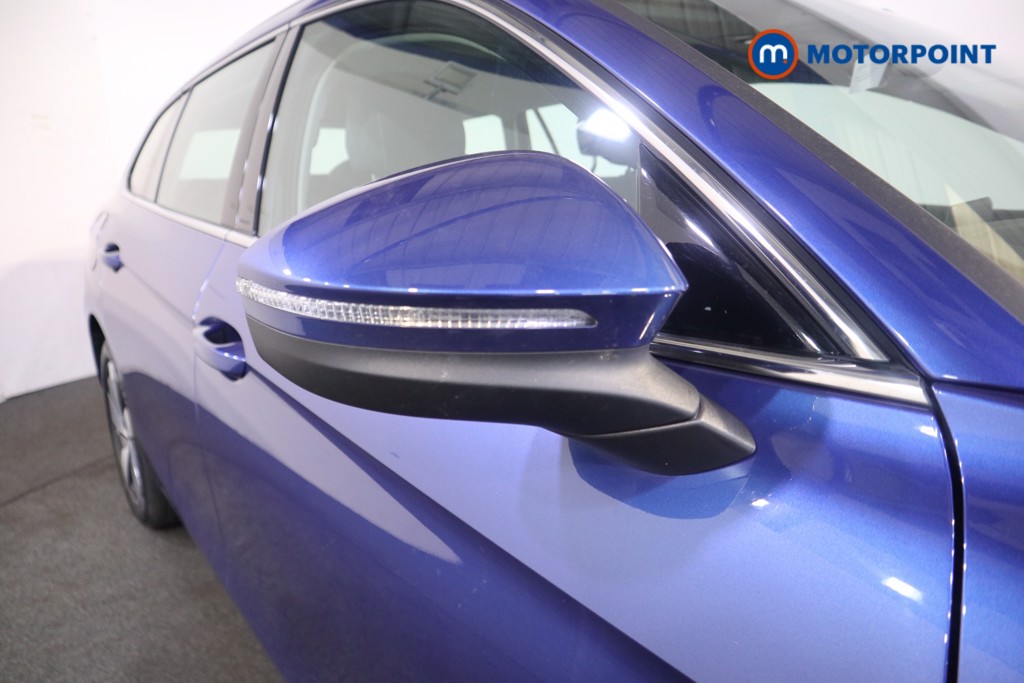 Volkswagen Passat Life Automatic Petrol Plug-In Hybrid Estate - Stock Number (1578141) - 24th supplementary image