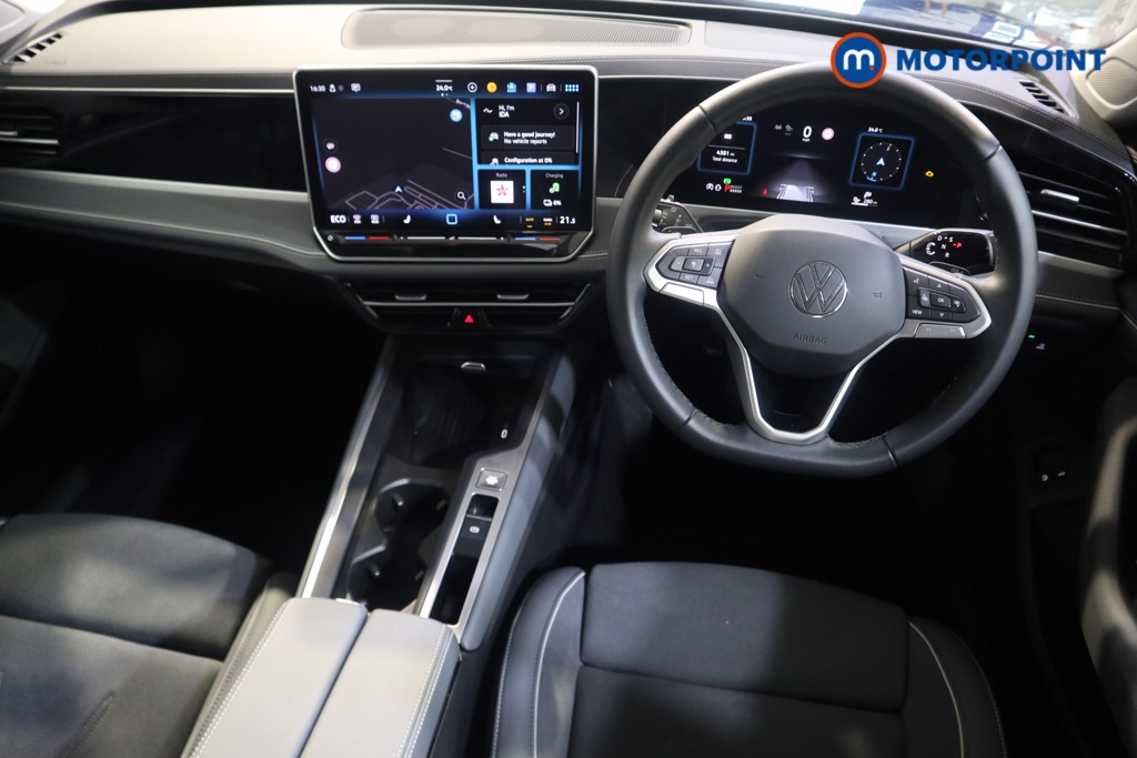 Volkswagen Passat Life Automatic Petrol Plug-In Hybrid Estate - Stock Number (1578141) - 1st supplementary image
