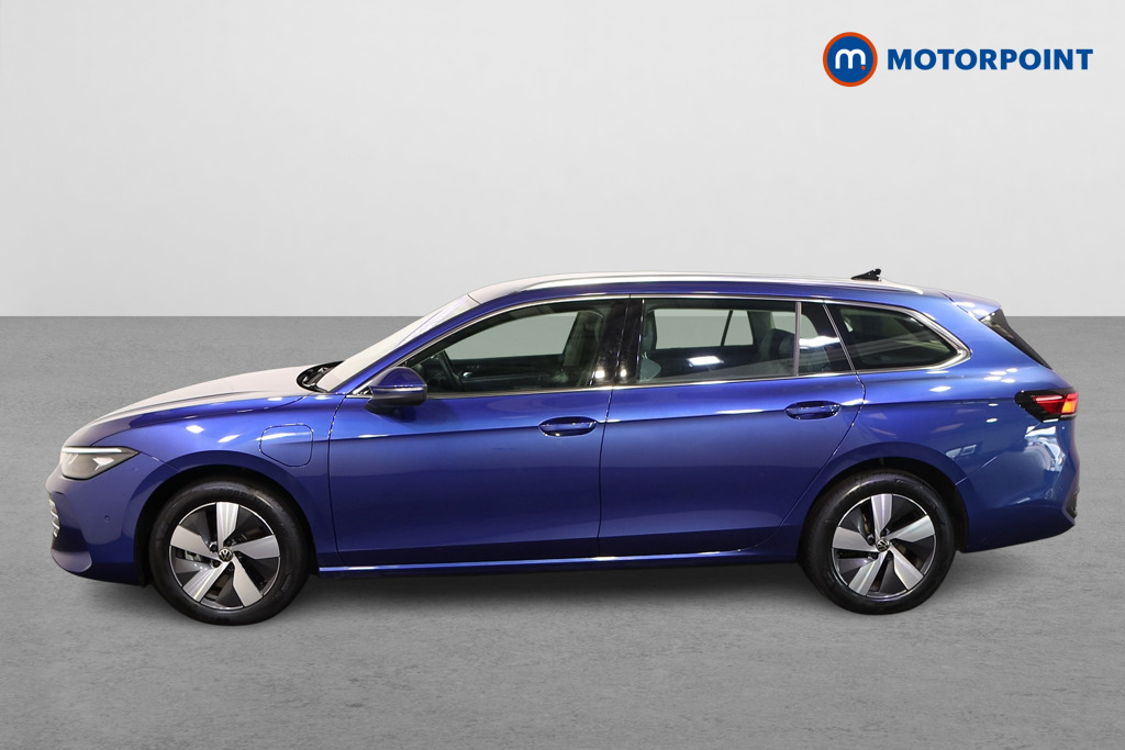 Volkswagen Passat Life Automatic Petrol Plug-In Hybrid Estate - Stock Number (1578141) - Passenger side