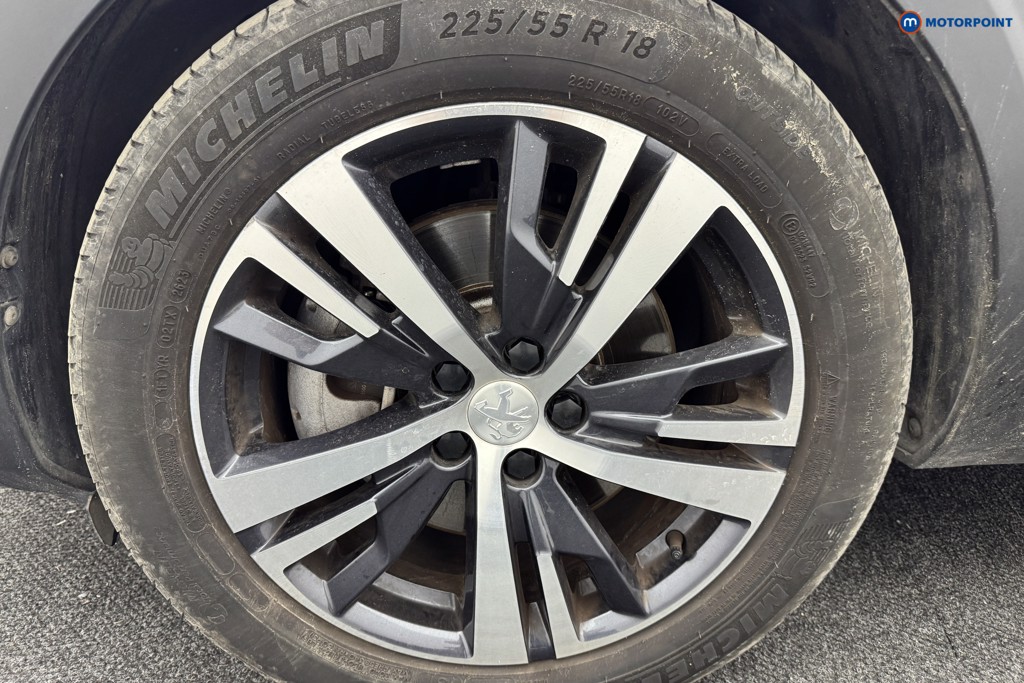 Peugeot 3008 Allure Automatic Petrol Plug-In Hybrid SUV - Stock Number (1578466) - 34th supplementary image
