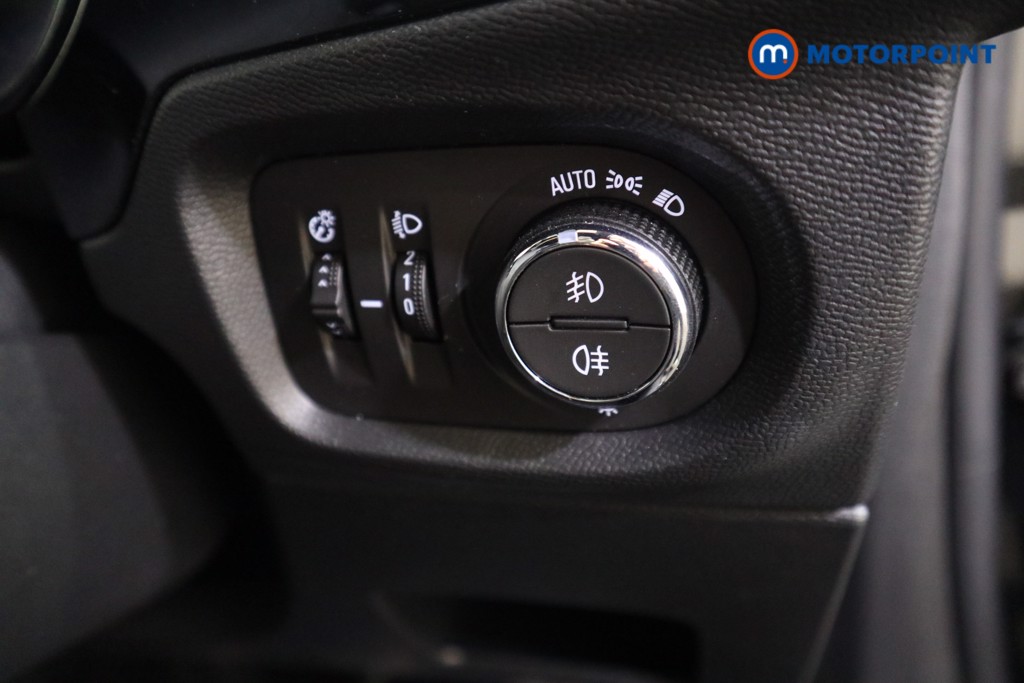 Vauxhall Corsa GS Manual Petrol Hatchback - Stock Number (1578553) - 9th supplementary image