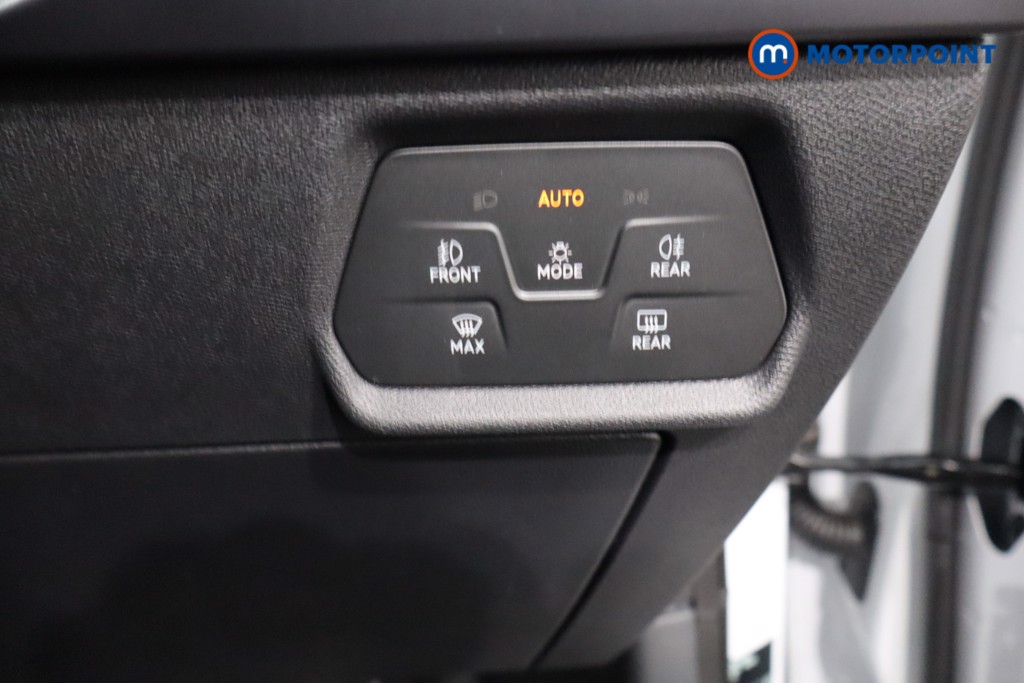 Cupra Leon V3 Automatic Petrol Hatchback - Stock Number (1578674) - 20th supplementary image