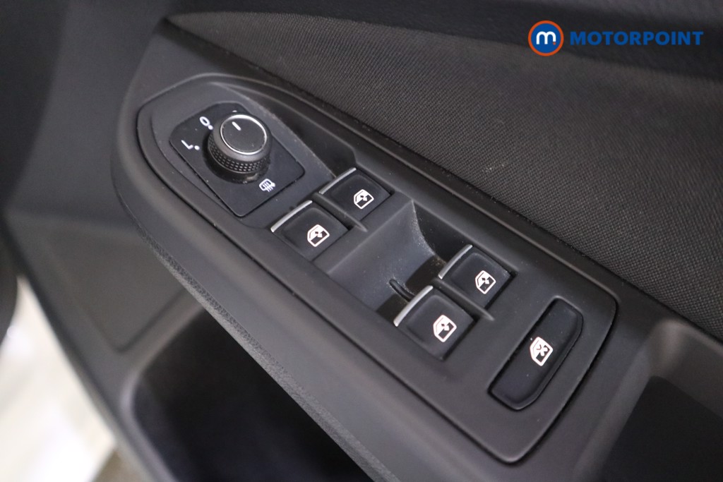 Volkswagen Golf Life Manual Petrol Hatchback - Stock Number (1579405) - 10th supplementary image