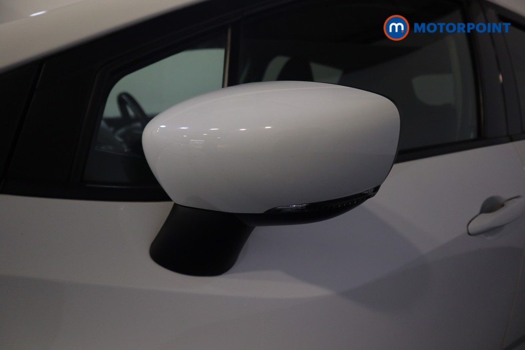 Nissan Micra N-Connecta Manual Petrol Hatchback - Stock Number (1579478) - 21st supplementary image