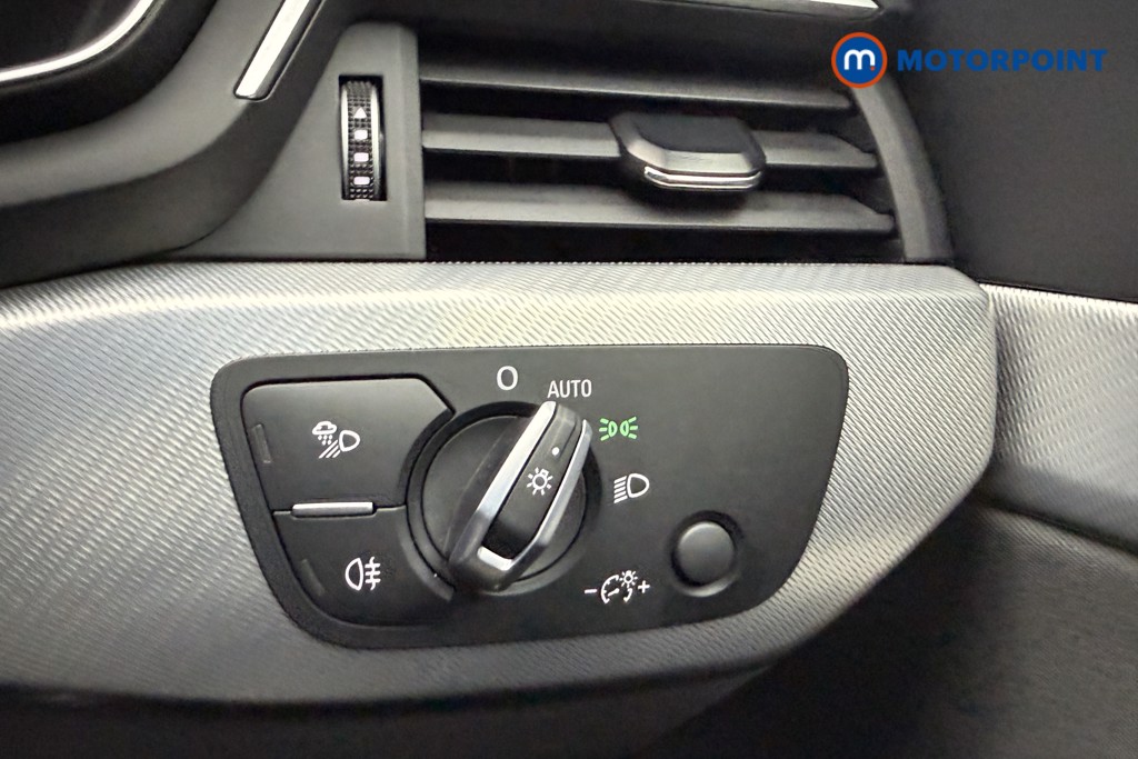Audi A4 Technik Automatic Petrol Saloon - Stock Number (1579565) - 13th supplementary image