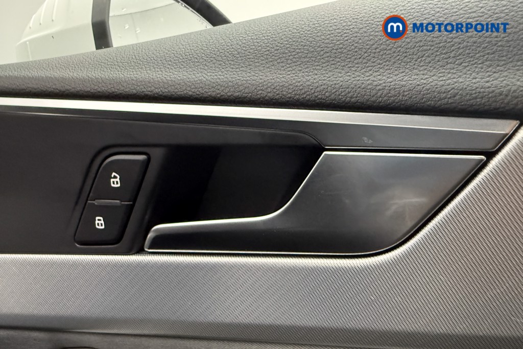 Audi A4 Technik Automatic Petrol Saloon - Stock Number (1579565) - 14th supplementary image