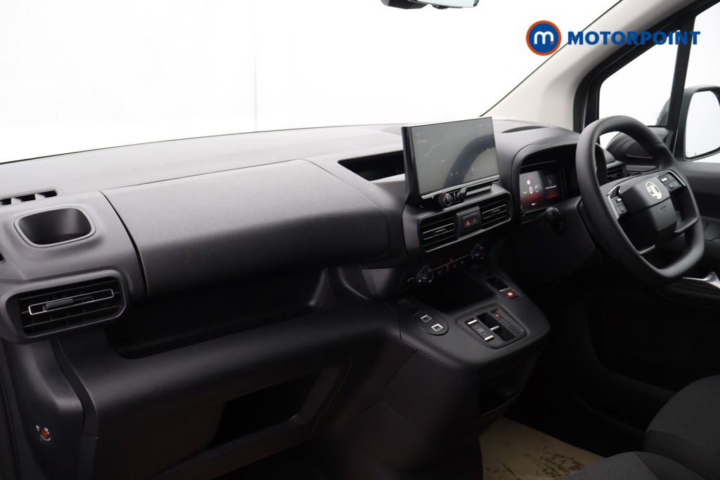 Vauxhall Combo Cargo PRO Automatic Electric Panel Van - Stock Number (1579613) - 11th supplementary image