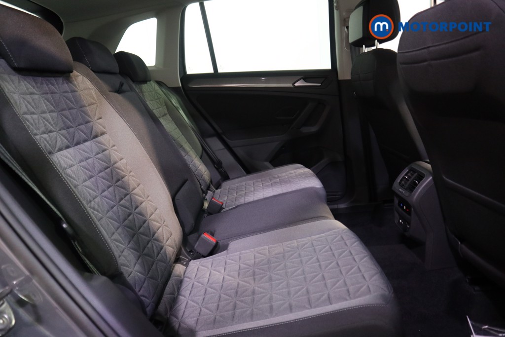 Volkswagen Tiguan Life Automatic Petrol Plug-In Hybrid SUV - Stock Number (1579728) - 13th supplementary image