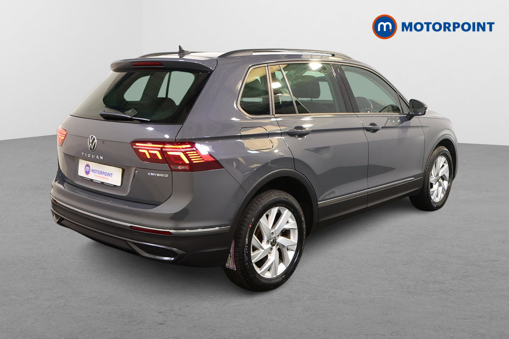 Volkswagen Tiguan Life Automatic Petrol Plug-In Hybrid SUV - Stock Number (1579728) - Drivers side rear corner