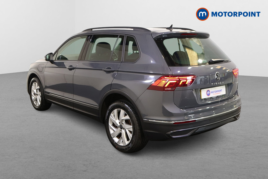 Volkswagen Tiguan Life Automatic Petrol Plug-In Hybrid SUV - Stock Number (1579728) - Passenger side rear corner