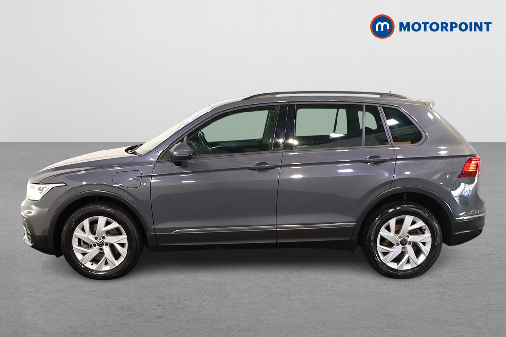 Volkswagen Tiguan Life Automatic Petrol Plug-In Hybrid SUV - Stock Number (1579728) - Passenger side