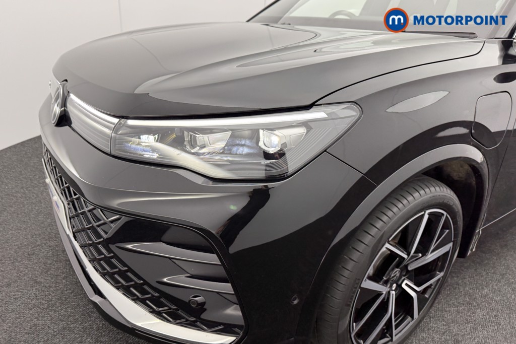 Volkswagen Tiguan R-Line Automatic Petrol Plug-In Hybrid SUV - Stock Number (1579878) - 28th supplementary image