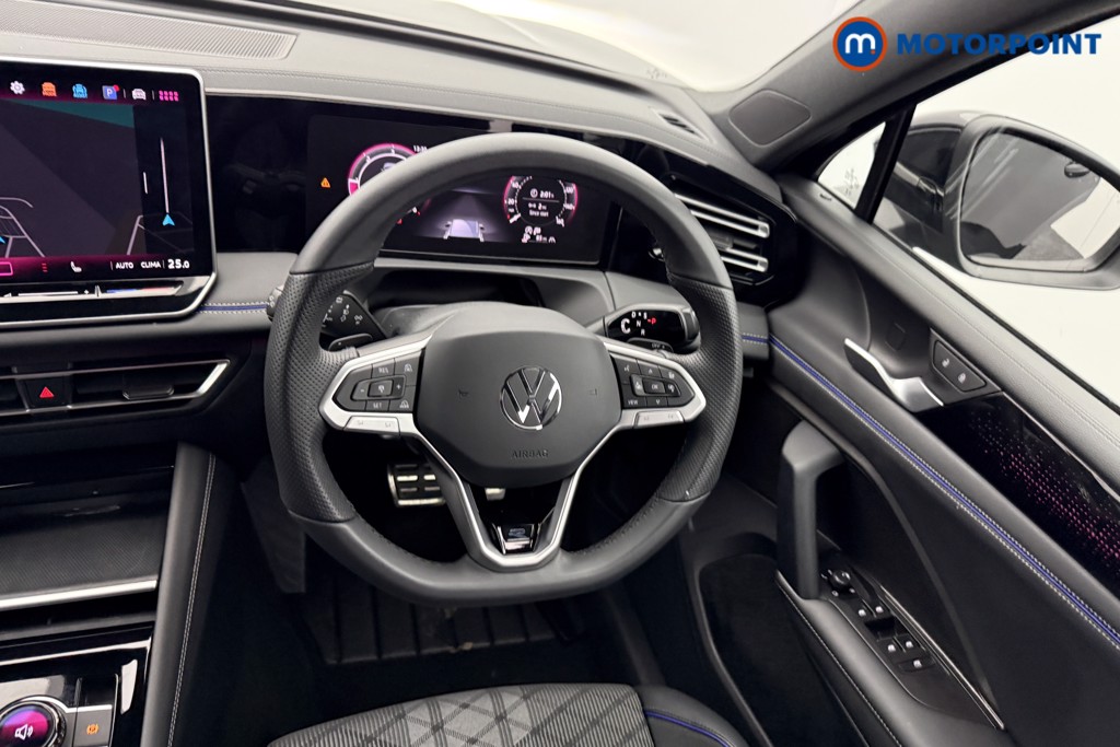 Volkswagen Tiguan R-Line Automatic Diesel SUV - Stock Number (1579885) - 2nd supplementary image
