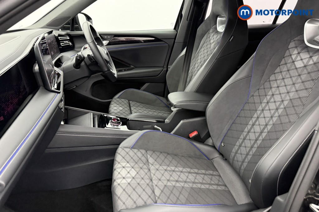 Volkswagen Tiguan R-Line Automatic Diesel SUV - Stock Number (1579885) - 22nd supplementary image