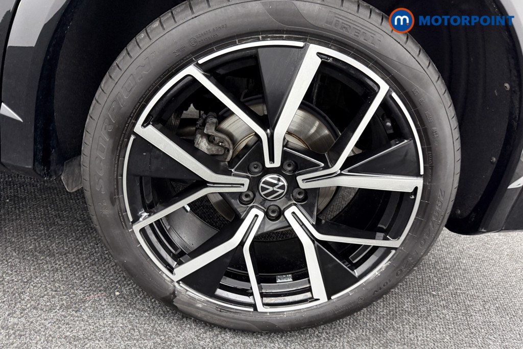 Volkswagen Tiguan R-Line Automatic Diesel SUV - Stock Number (1579885) - 30th supplementary image