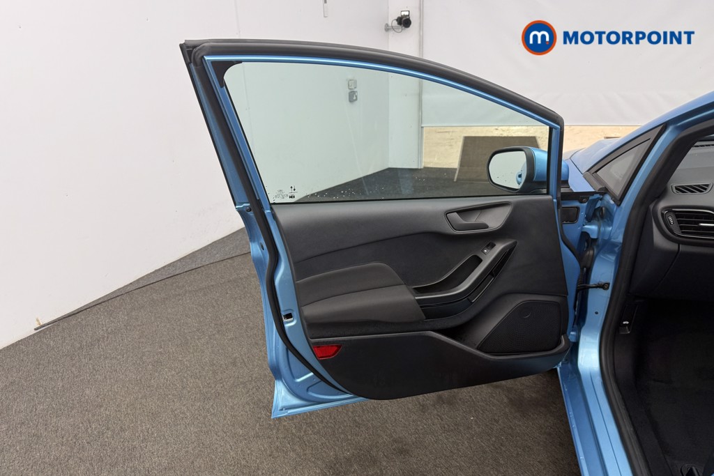 Ford Fiesta Trend Manual Petrol Hatchback - Stock Number (1579930) - 4th supplementary image