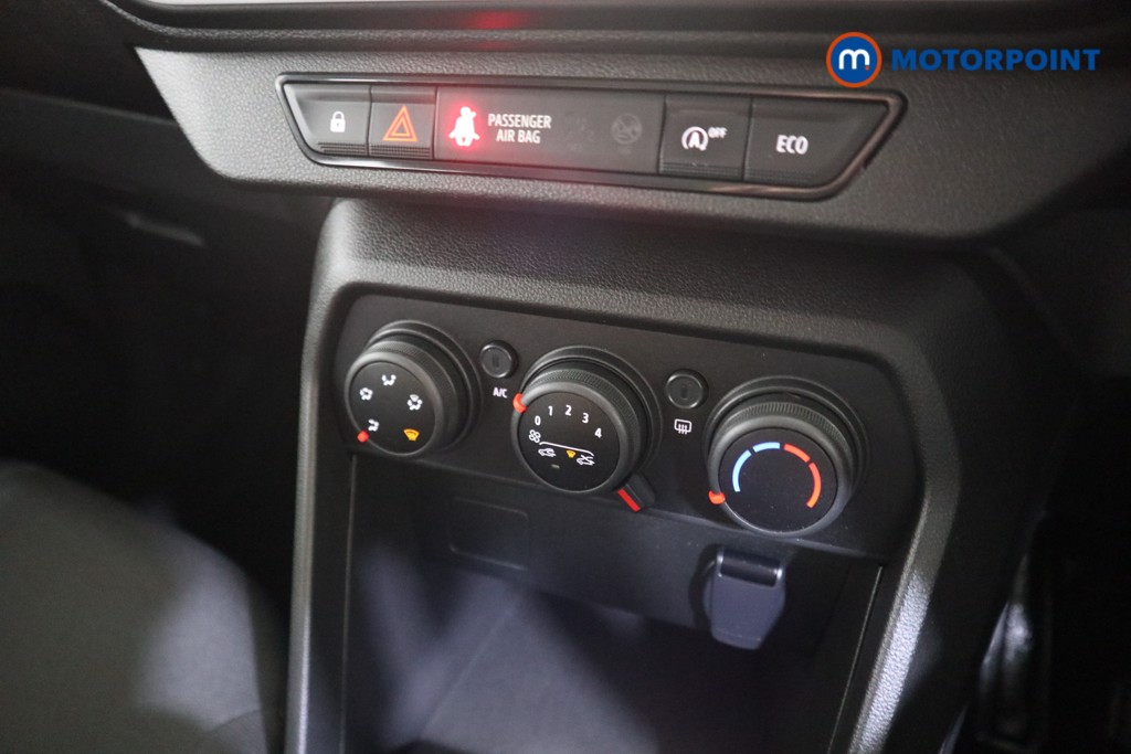Dacia Jogger Essential Manual Petrol People Carrier - Stock Number (1579994) - 6th supplementary image