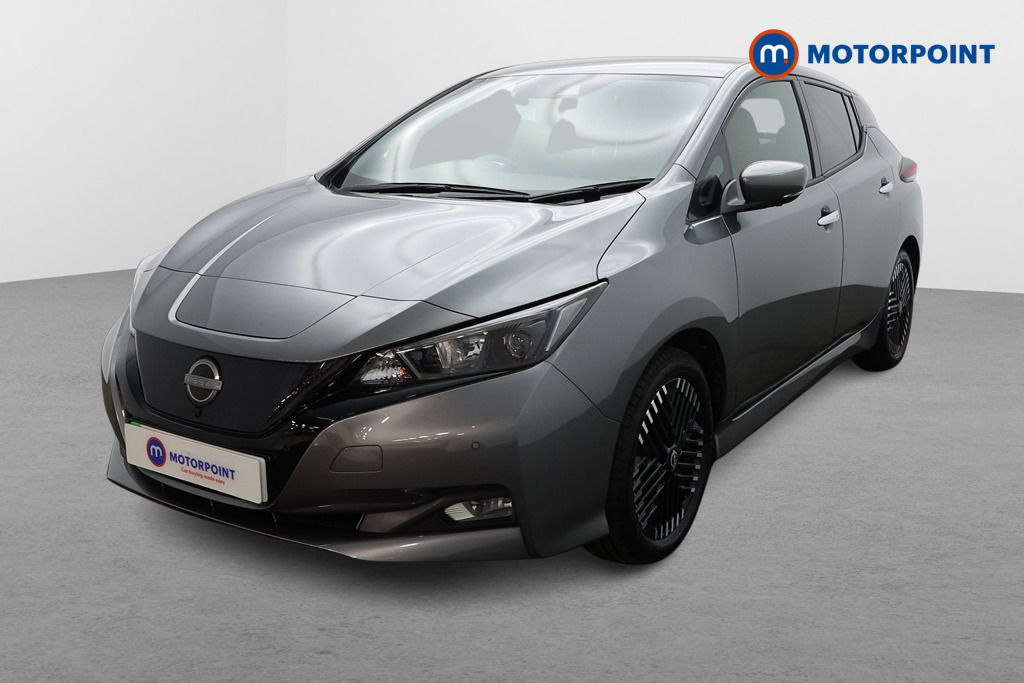 Nissan Leaf N-Connecta Automatic Electric Hatchback - Stock Number (1580299) - Passenger side front corner
