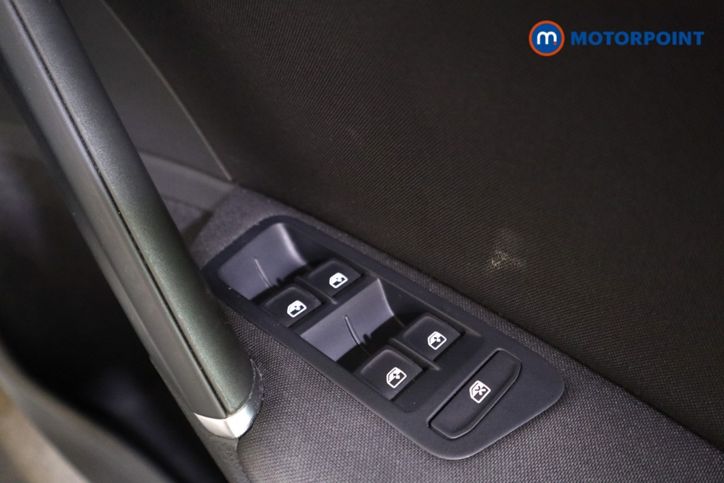 Volkswagen Golf Match Edition Manual Petrol Hatchback - Stock Number (1580598) - 11th supplementary image
