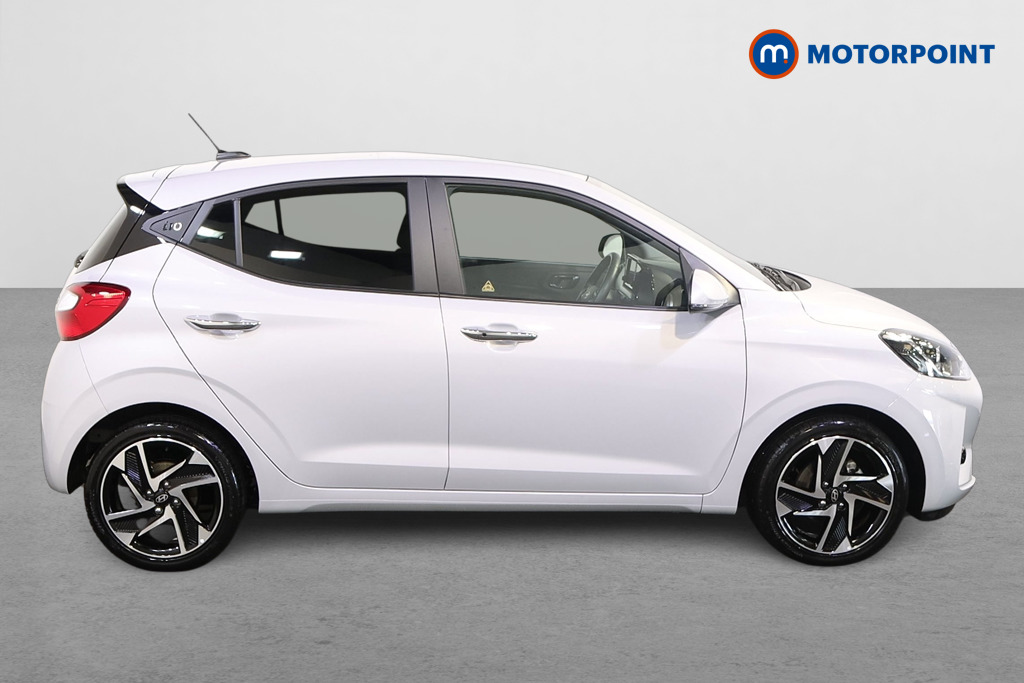 Hyundai I10 Premium Manual Petrol Hatchback - Stock Number (1580723) - Drivers side