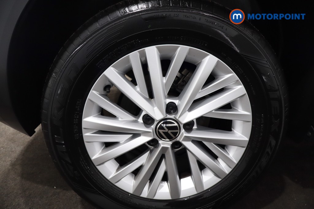 Volkswagen T-Roc Life Automatic Petrol SUV - Stock Number (1580884) - 9th supplementary image