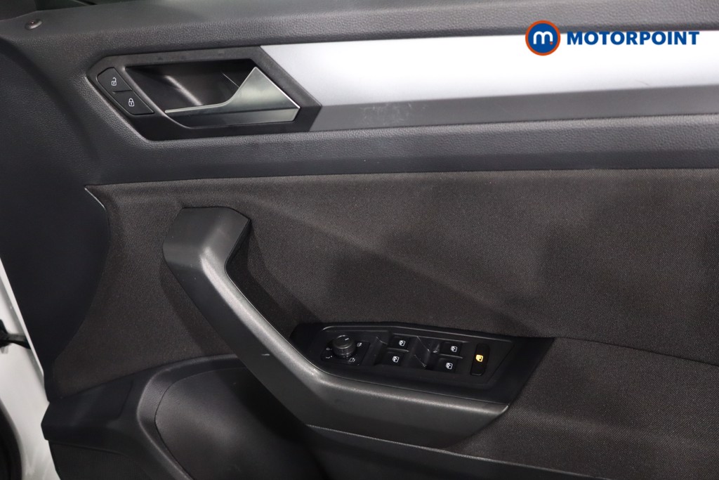 Volkswagen T-Roc Life Automatic Petrol SUV - Stock Number (1580884) - 21st supplementary image