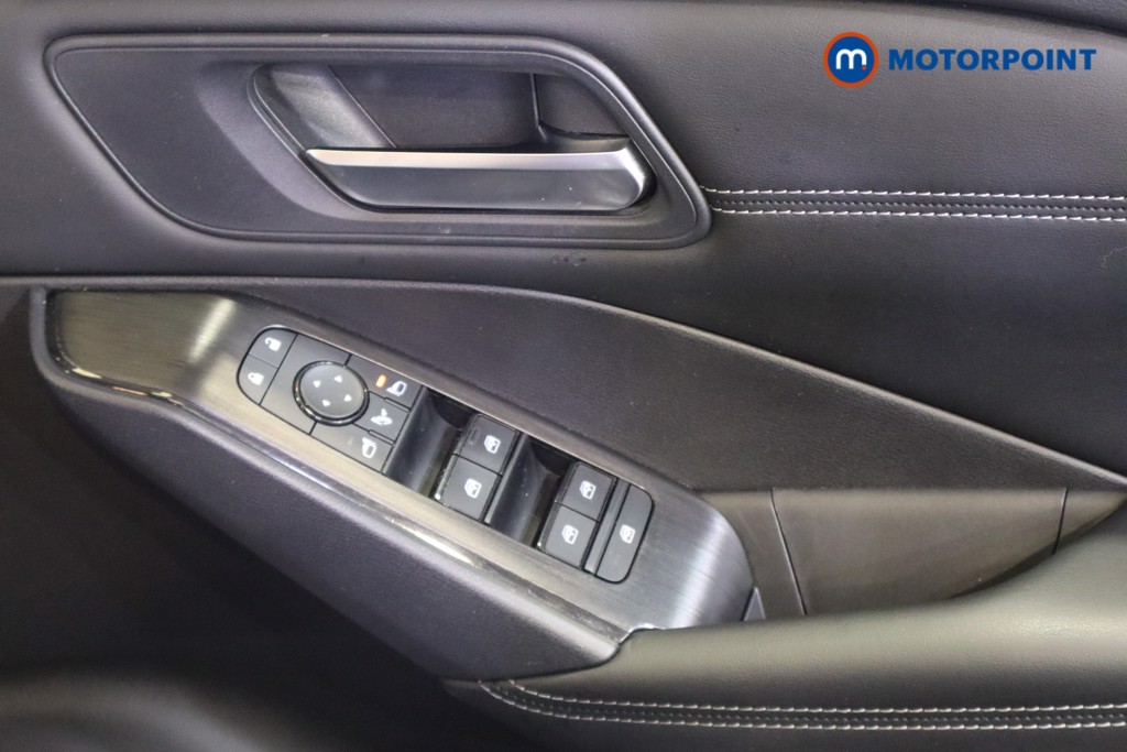 Nissan Qashqai Acenta Premium Manual Petrol SUV - Stock Number (1580893) - 14th supplementary image
