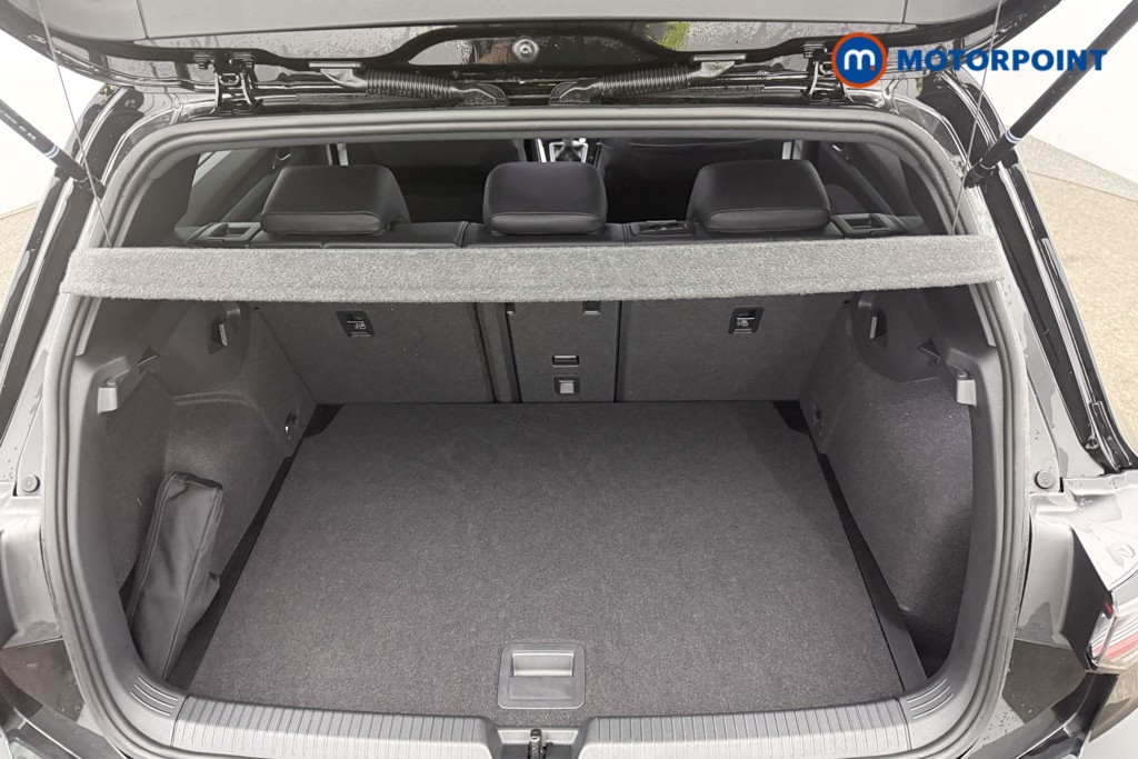 Volkswagen Golf Black Edition Manual Petrol Hatchback - Stock Number (1580965) - 9th supplementary image