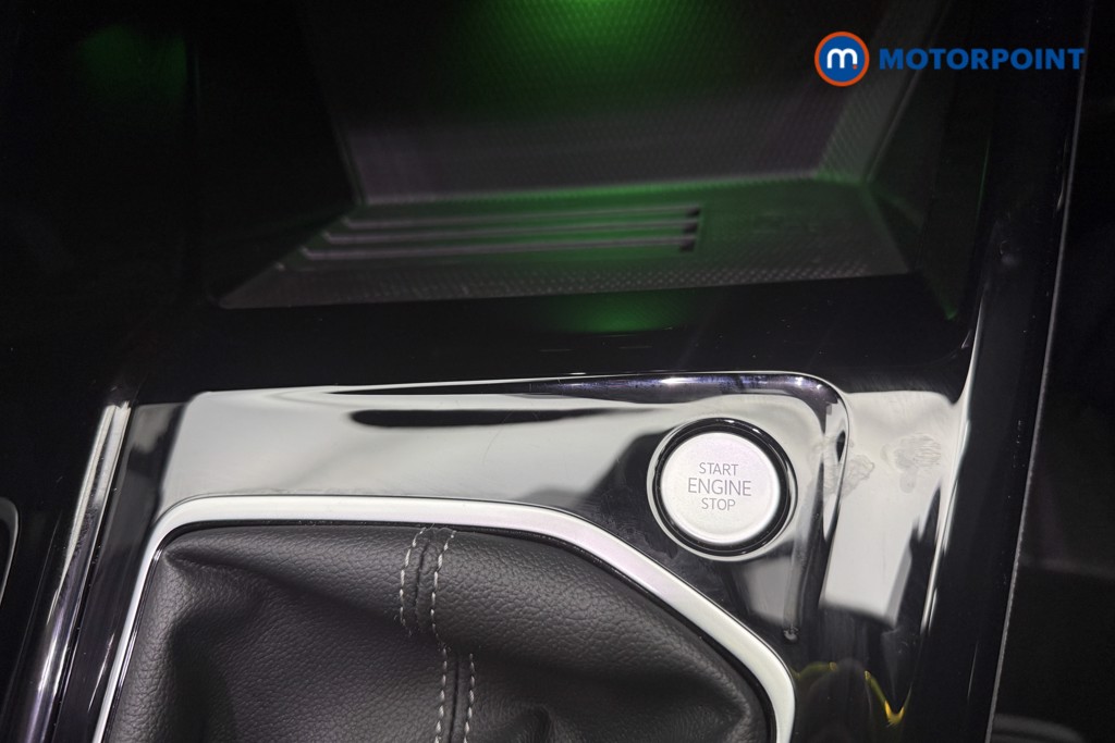 Volkswagen Golf Black Edition Manual Petrol Hatchback - Stock Number (1580965) - 21st supplementary image