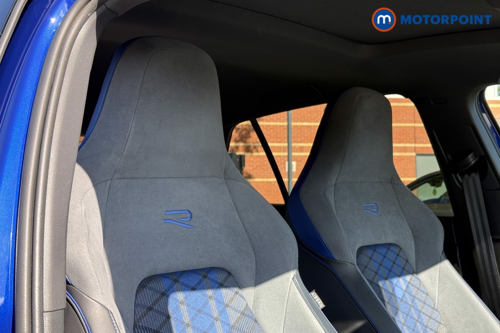 Volkswagen Golf R Automatic Petrol Hatchback - Stock Number (1581108) - 16th supplementary image