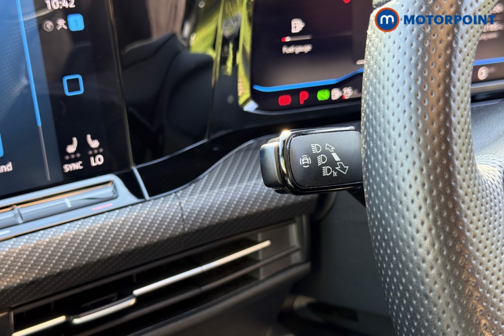 Volkswagen Golf R Automatic Petrol Hatchback - Stock Number (1581108) - 20th supplementary image
