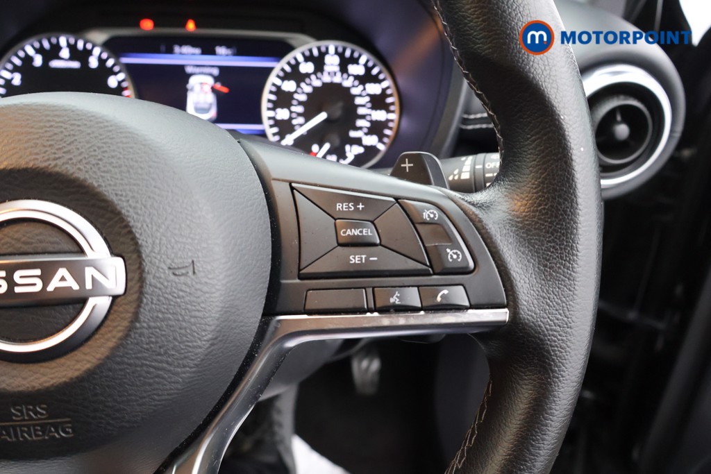 Nissan Juke N-Connecta Automatic Petrol SUV - Stock Number (1581335) - 3rd supplementary image