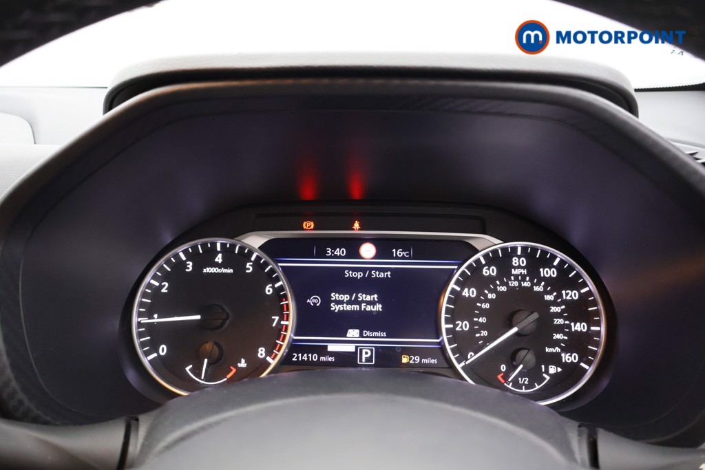 Nissan Juke N-Connecta Automatic Petrol SUV - Stock Number (1581335) - 4th supplementary image