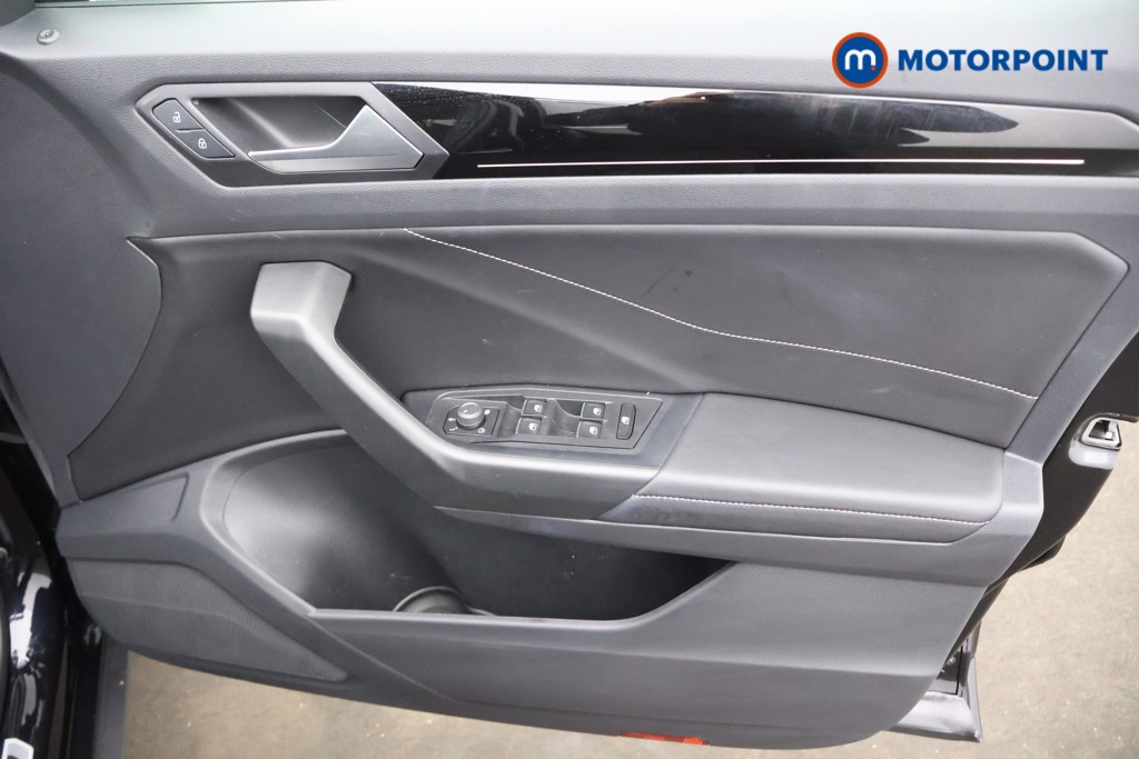 Volkswagen T-Roc R-Line Automatic Petrol SUV - Stock Number (1581419) - 9th supplementary image