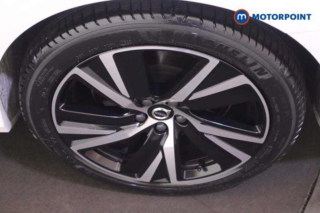 Volvo V90 Plus Automatic Diesel Estate - Stock Number (1581428) - 9th supplementary image