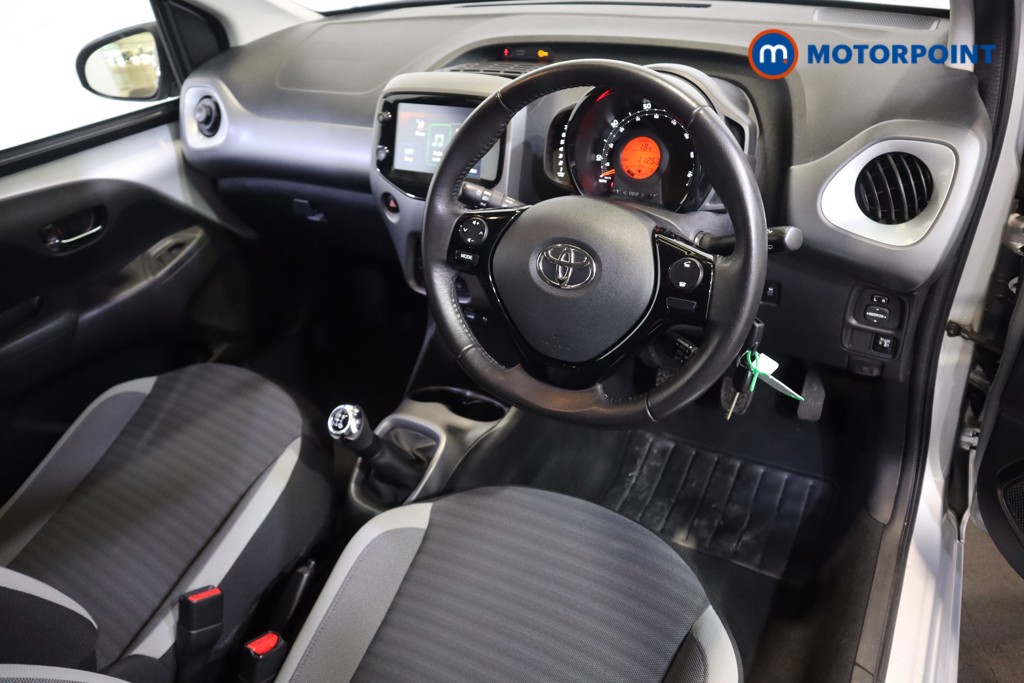 Toyota Aygo X-Trend Manual Petrol Hatchback - Stock Number (1581431) - 1st supplementary image
