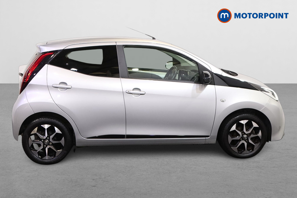 Toyota Aygo X-Trend Manual Petrol Hatchback - Stock Number (1581431) - Drivers side
