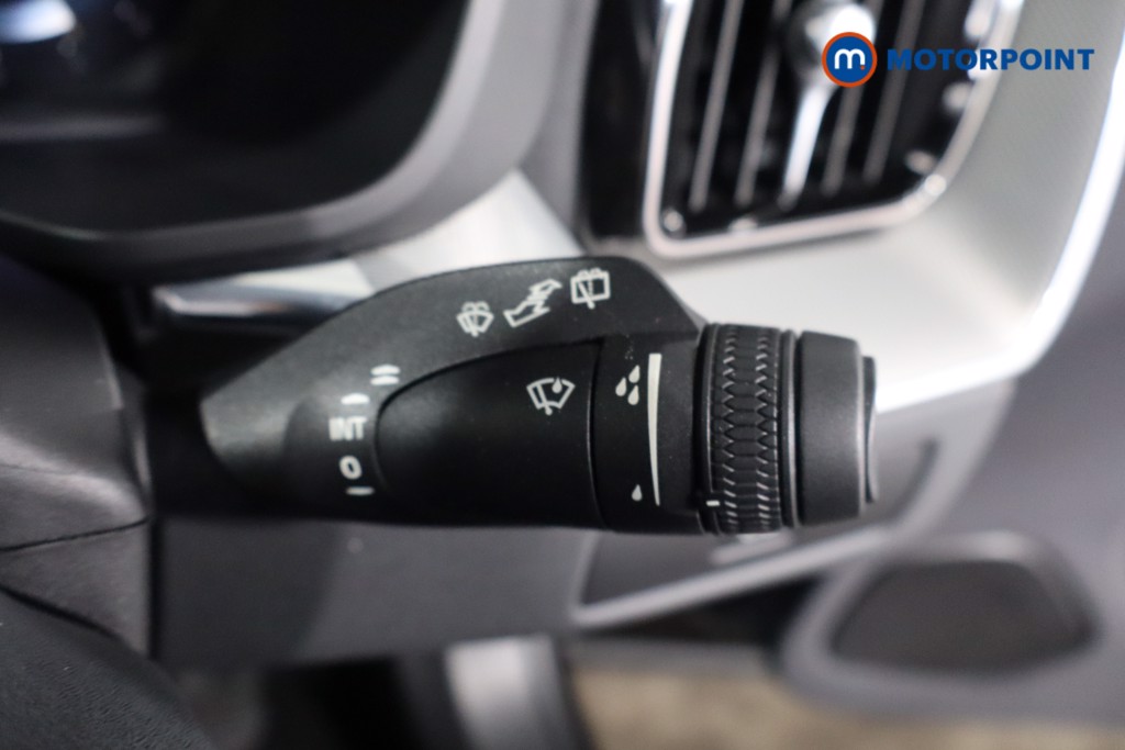 Volvo Xc60 Plus Automatic Petrol SUV - Stock Number (1581554) - 16th supplementary image