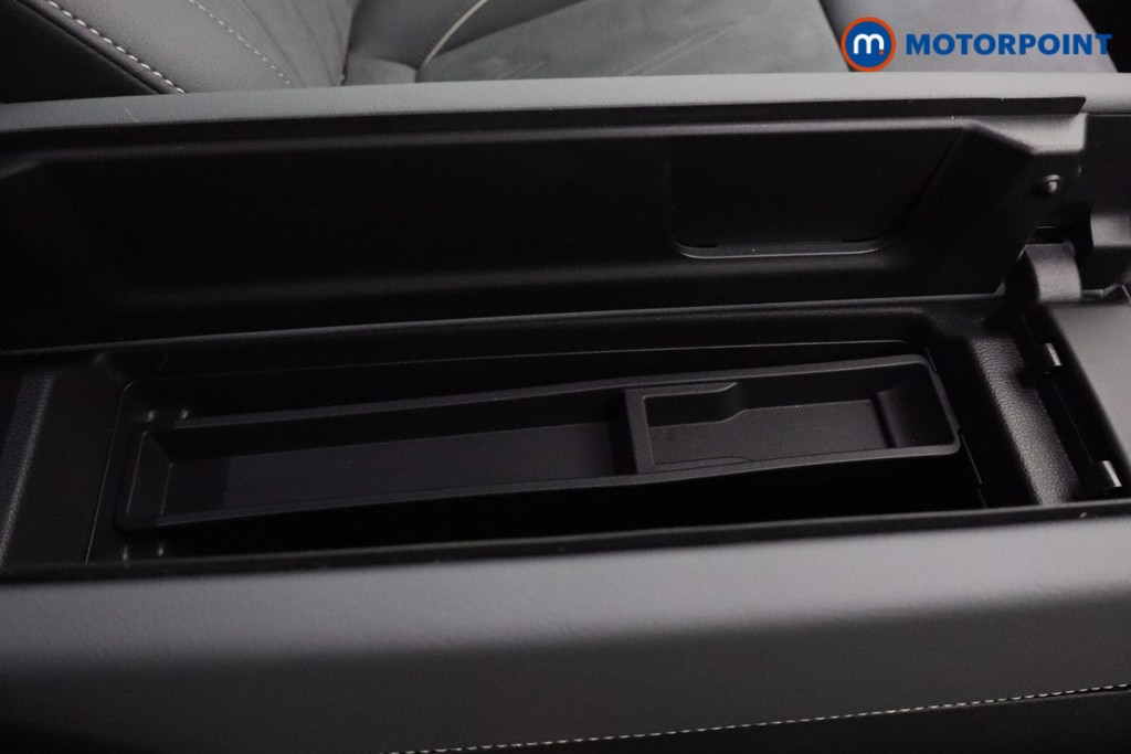 Volkswagen Passat Life Automatic Petrol Plug-In Hybrid Estate - Stock Number (1581696) - 8th supplementary image