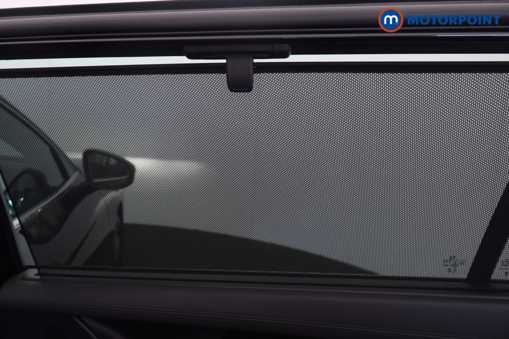 Volkswagen Passat Life Automatic Petrol Plug-In Hybrid Estate - Stock Number (1581696) - 21st supplementary image