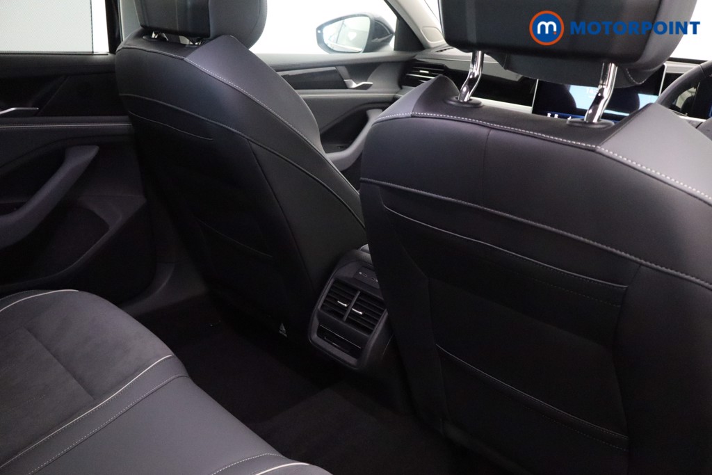 Volkswagen Passat Life Automatic Petrol Plug-In Hybrid Estate - Stock Number (1581696) - 22nd supplementary image