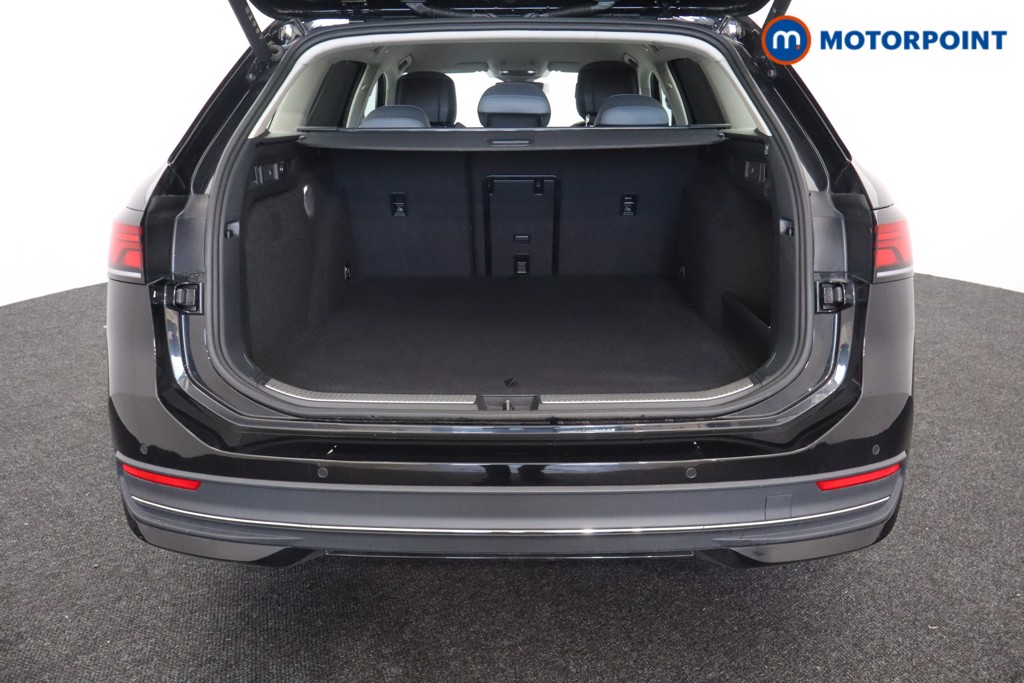 Volkswagen Passat Life Automatic Petrol Plug-In Hybrid Estate - Stock Number (1581696) - 39th supplementary image
