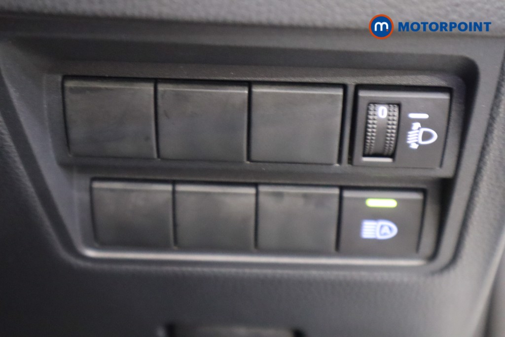 Toyota Yaris Design Automatic Petrol-Electric Hybrid Hatchback - Stock Number (1581768) - 16th supplementary image